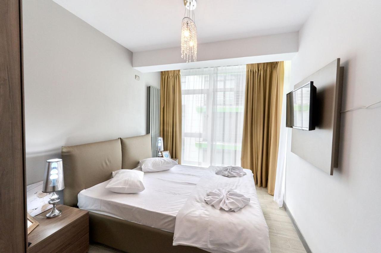 Olive Apartment In Spa N Pool Resort-Parking Mamaia Exterior photo
